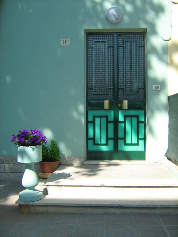 Sirenapop Concept B&B Rivazzurra Di Rimini Екстериор снимка